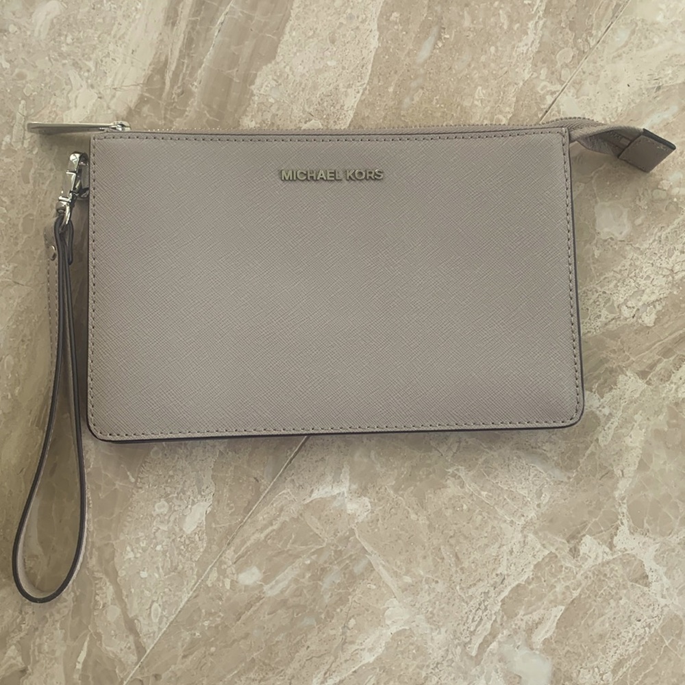 Michael Kors wristlet